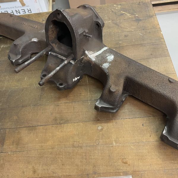 Ford F-150 Auspuffkollektor schweissen
