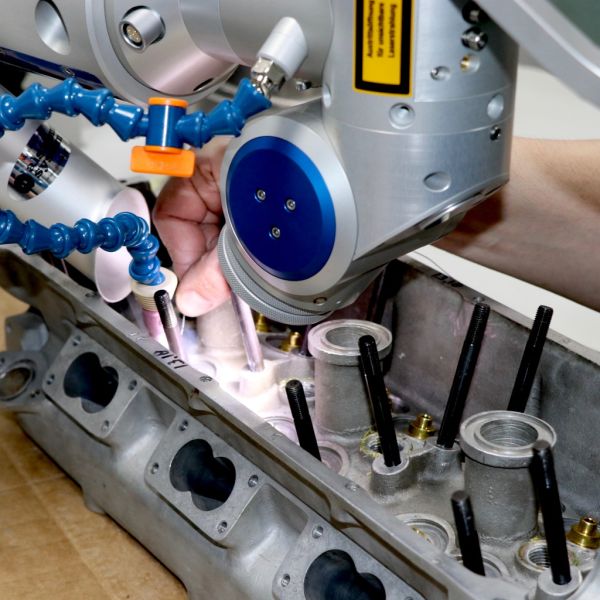 Zylinderkopf laserschweissen Ferrari Dino